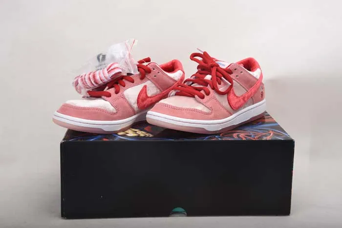 Nike Dunk SB Low CT2552-800