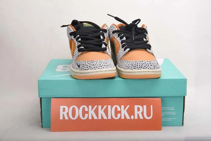 Nike SB Dunk Low “Safari CD2563-002