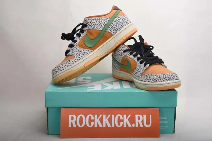 Nike SB Dunk Low “Safari CD2563-002
