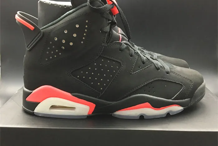 AIR JORDAN 6 RETRO