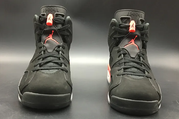 AIR JORDAN 6 RETRO
