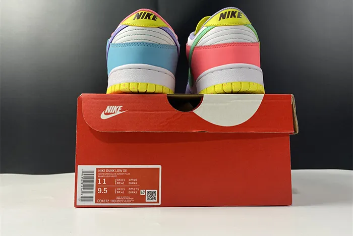 Dunk Low SE 