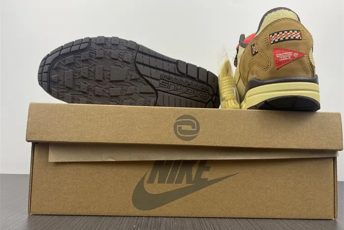 Travis Scott Nike Air Max 1 DO9392 700