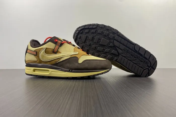 Travis Scott x Nike Air Max 1 DO9392 200