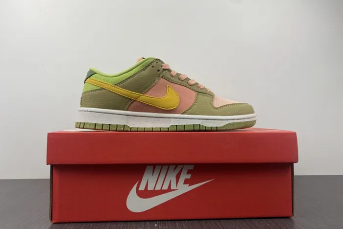 Nike Dunk Low Sun Club - Arctic Orange DM0583-800