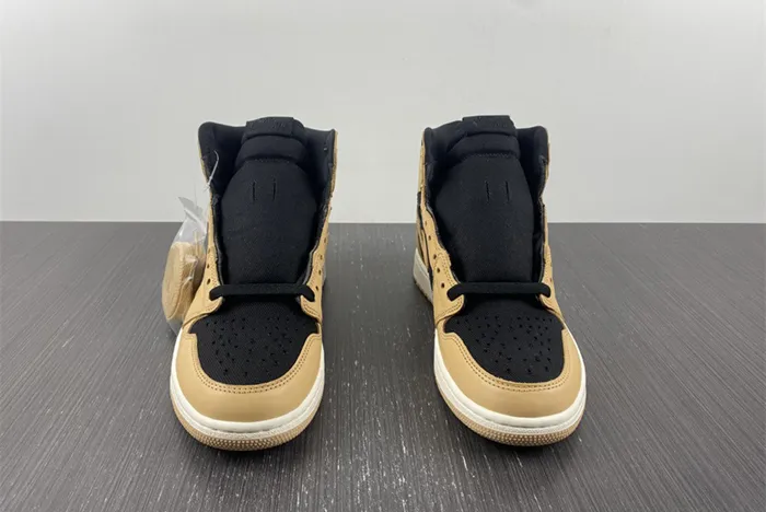 Air Jordan 1 High OG “Heirloom” 555088-202