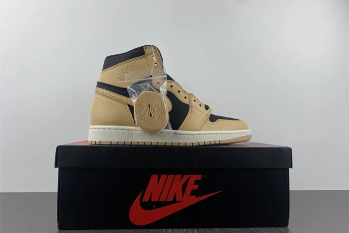 Air Jordan 1 High OG “Heirloom” 555088-202
