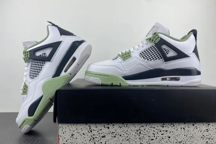 AIR JORDAN 4 RETRO