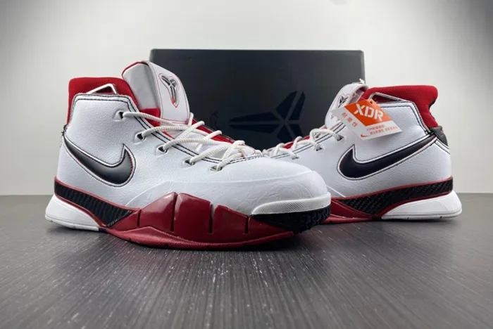 Undefeated x Nike Kobe 1 ZK1 AQ2728-102
