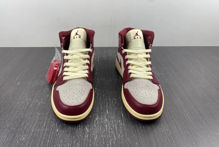 Air Jordan 1 Mid Tiki Leaf DZ2820 601