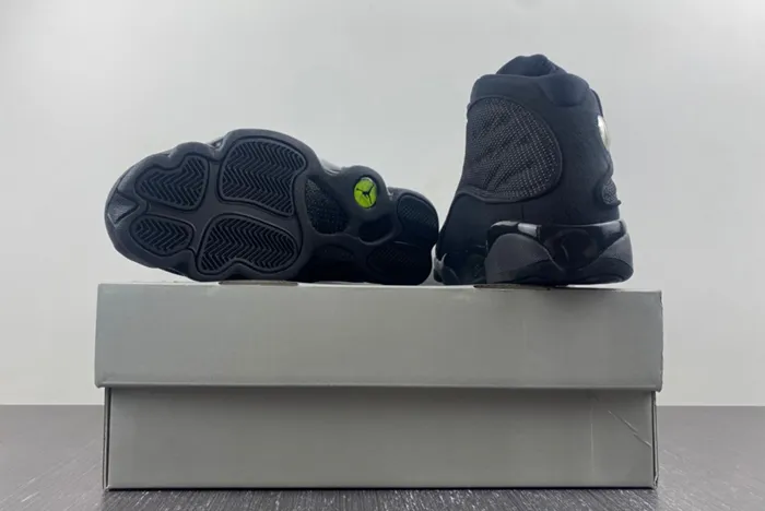 Air Jordan 13 Black Cat 414571-011