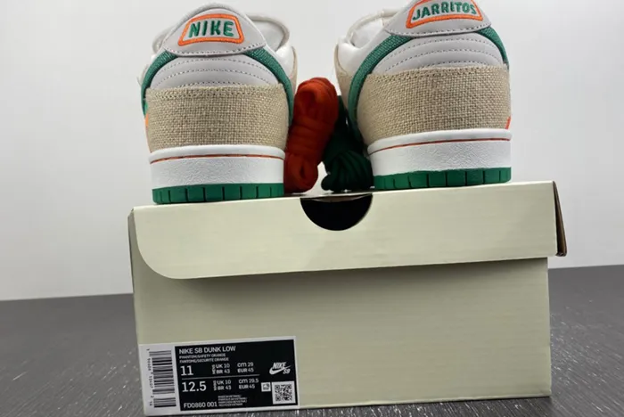 Jarritos x Nike SB Dunk Low FD0860-001