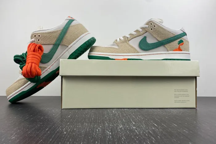 Jarritos x Nike SB Dunk Low FD0860-001