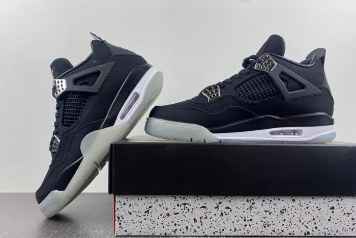 Air Jordan 4 136863
