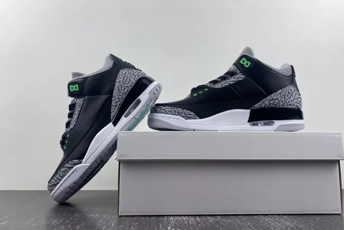 Air Jordan 3 Green Glow CT8532-031