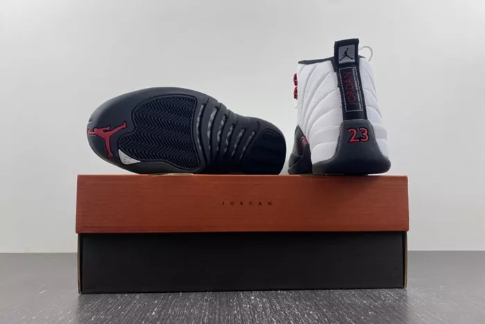 Air Jordan 12 Red Taxi CT8013-162
