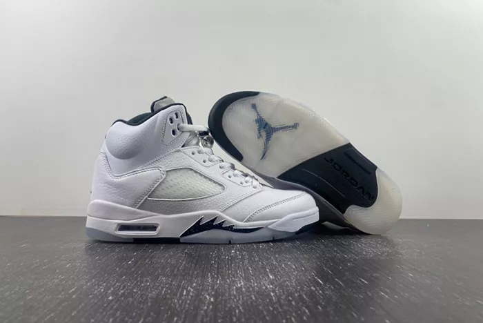 AIR JORDAN 5 RETRO WHITE BLACK DD0587-110