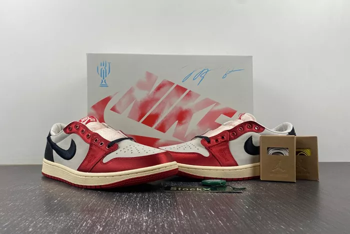 Trophy Room x Air Jordan 1 Low OG Home FN0432-100